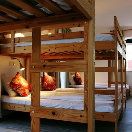 Hostel Sunshine - Youth From 18-40 Years Old *